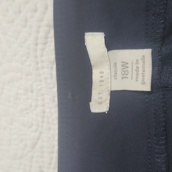 Capris - Picture 3 of 4